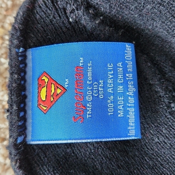 Superman hat - Picture 3 of 3